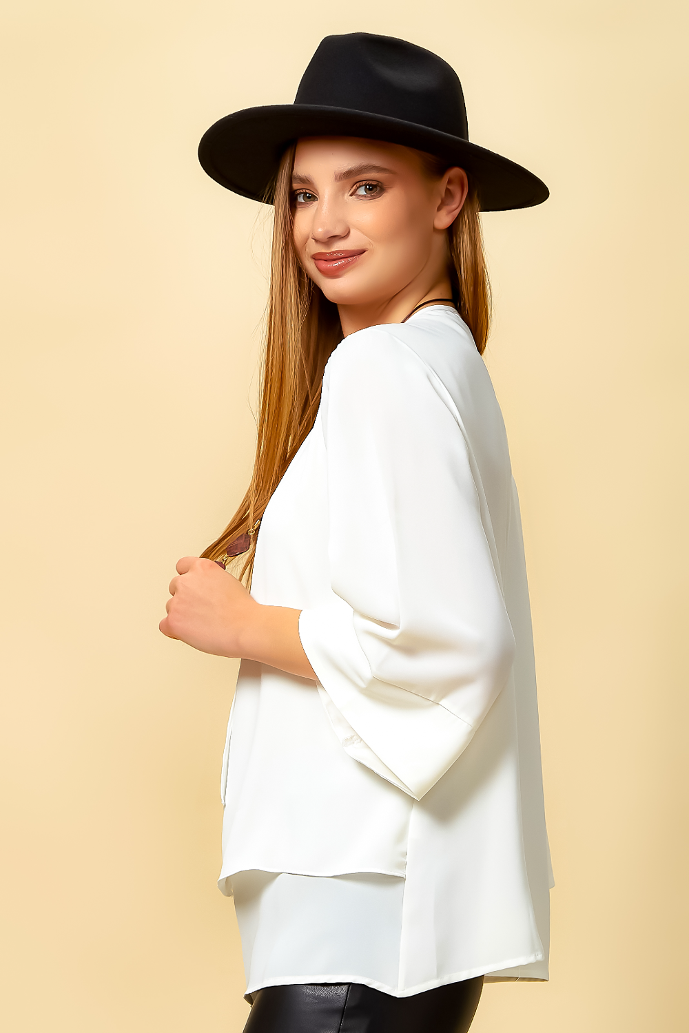Layered Top With 3/4 Sleeves in White with Necklace