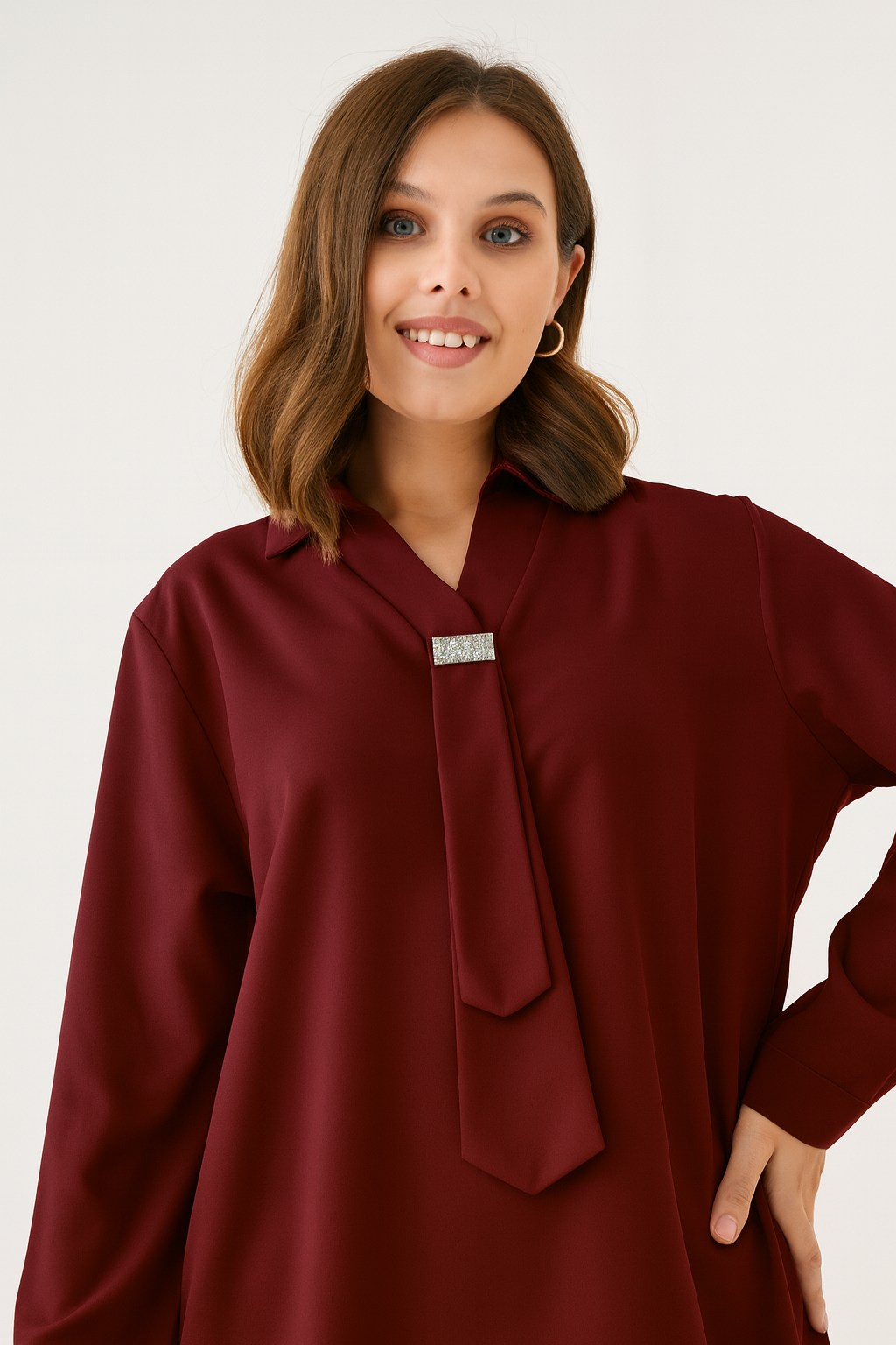 Oversized Long Sleeves Shirt Collar Tunic Top with Brooch Detail in Burgundy