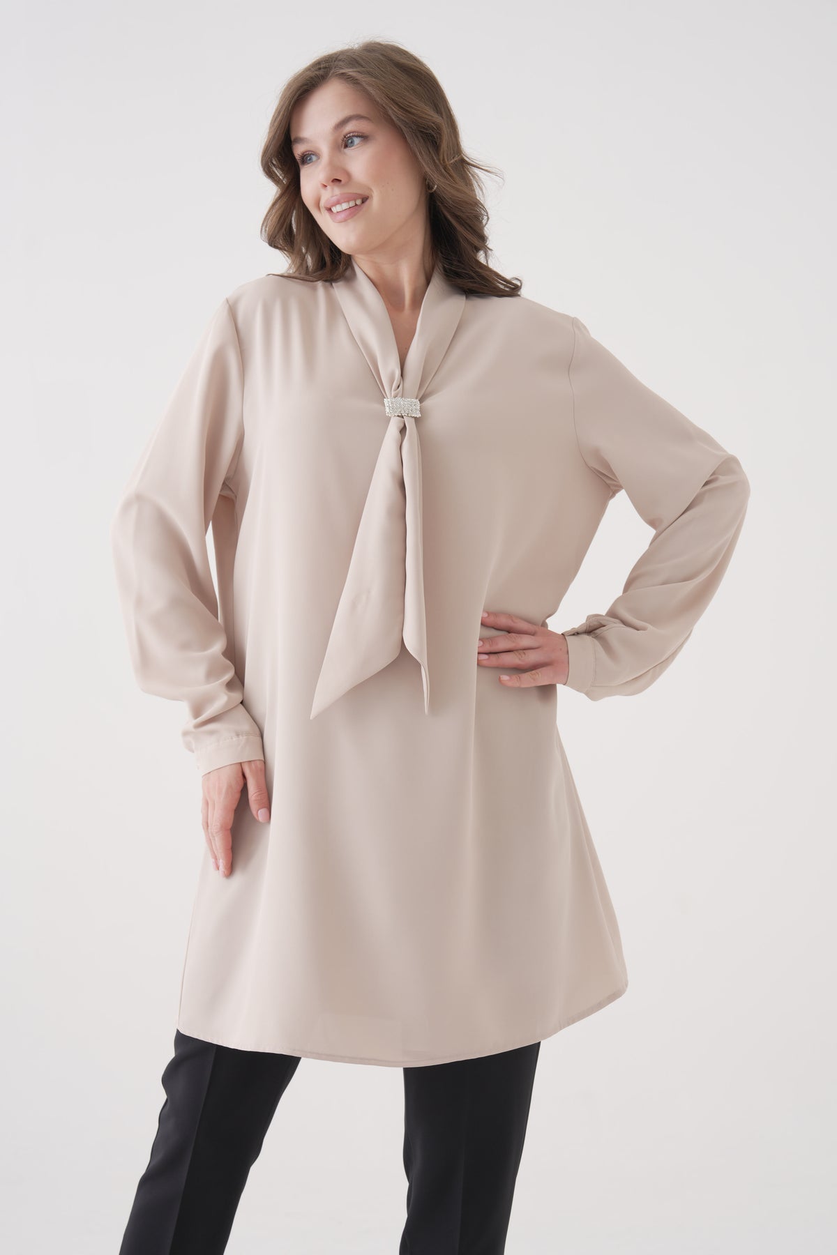 Relaxed Fit V-neckline Long Sleeve Tunic with Brooch Detail in Beige