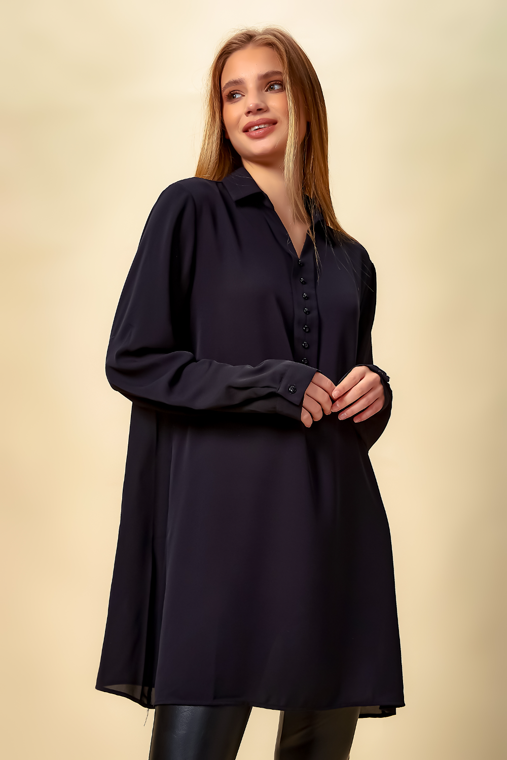 Long Sleeves Oversized Tunic in Black