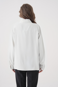 Oversized Long-Sleeves Pointed Collar Neckline Blouse in White