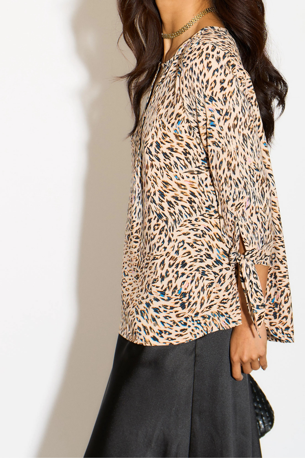 Long Sleeves Oversized Button Details Top in Leopard Print