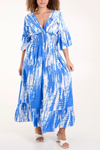 Relaxed Fit 3/4 Sleeves Shirred Waist Printed V Neck Maxi Dress in Blue and White