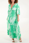 Relaxed Fit 3/4 Sleeves Shirred Waist Printed V Neck Maxi Dress in Green and White