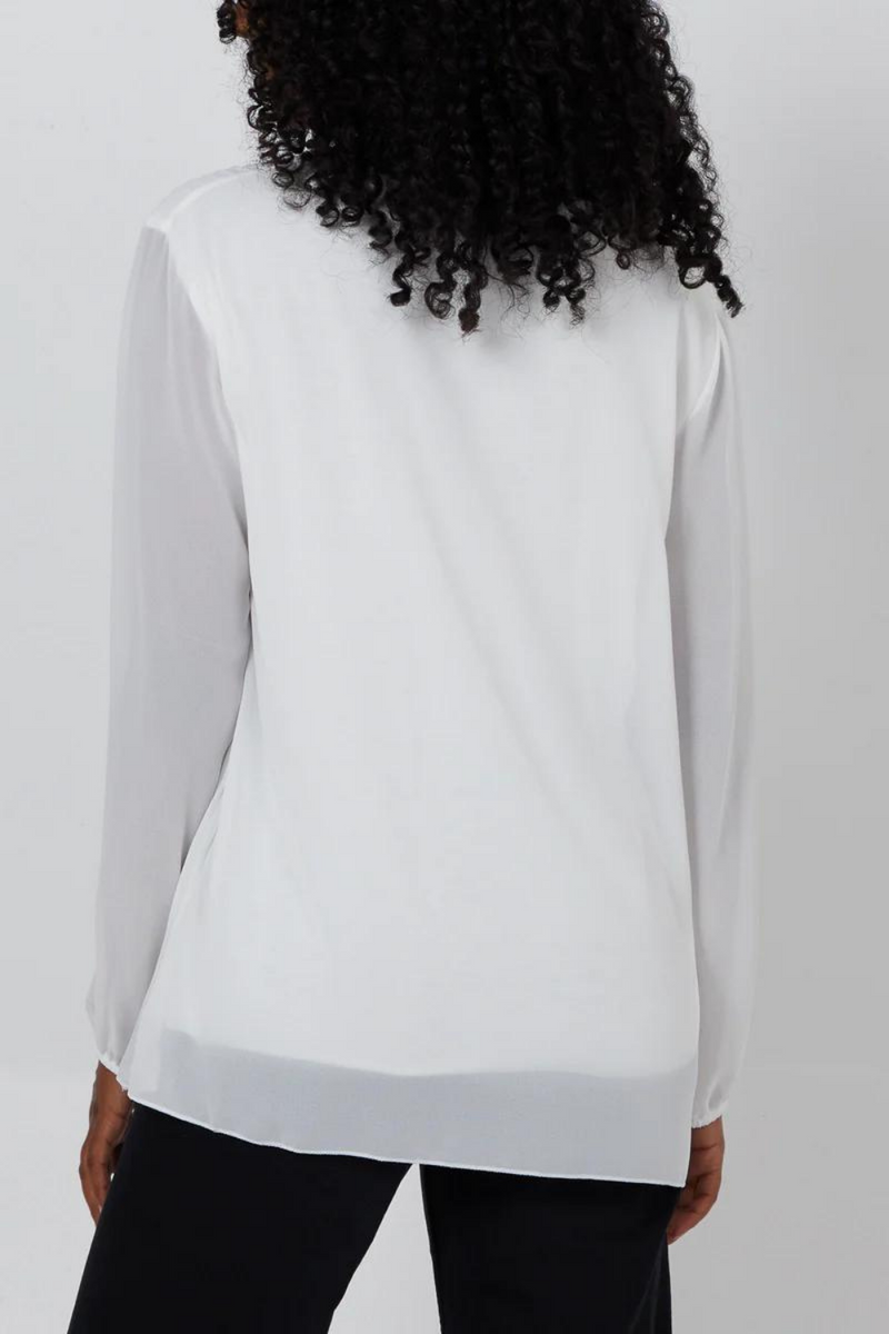 Oversized Long Sleeves Pleated Top with Tulle Details in White with Necklace