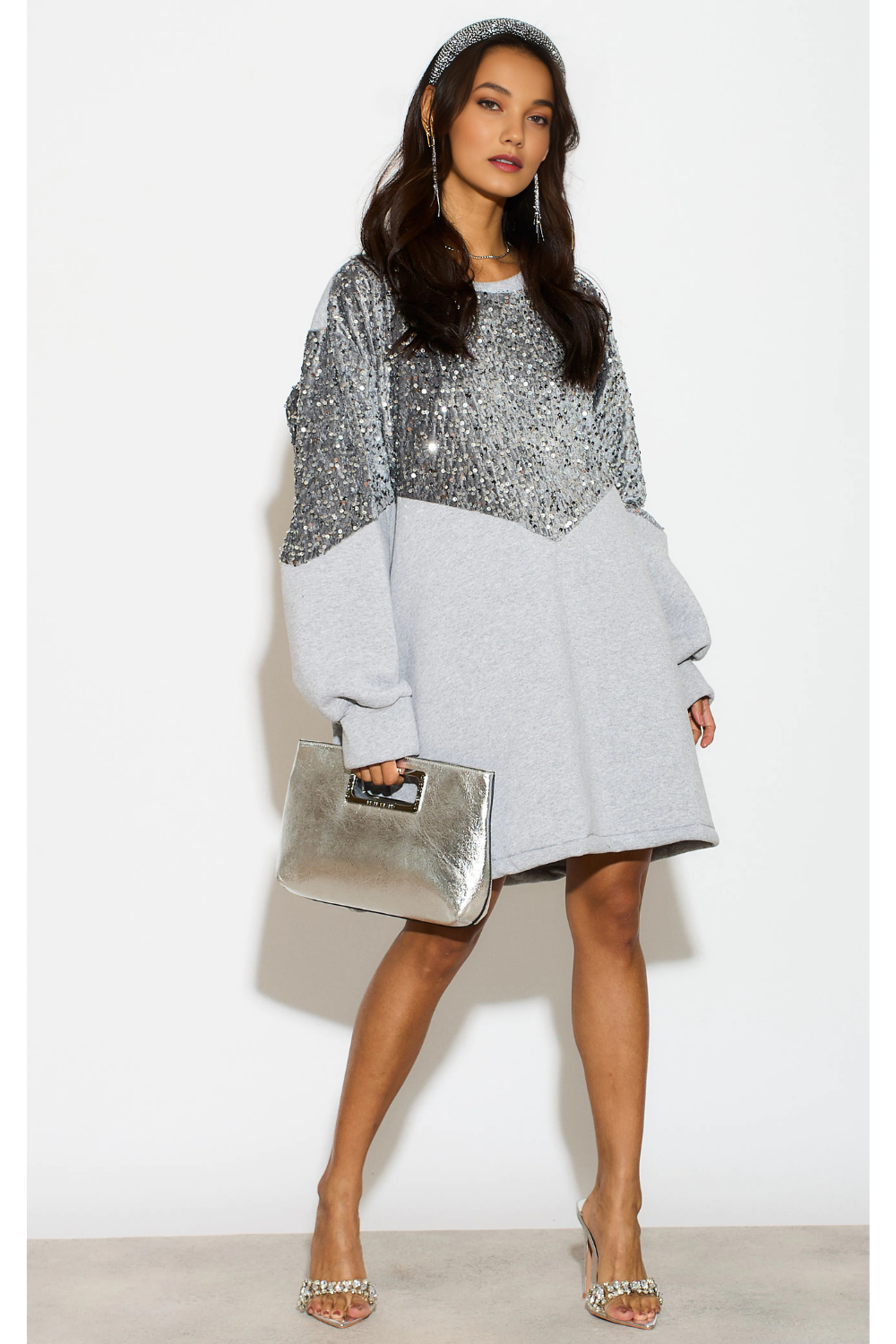 Long Sleeves Oversized Sweatshirt with Sequin in Grey