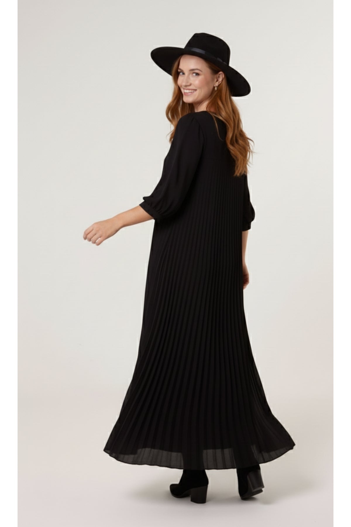 Oversized 3/4 Sleeve Pleated Maxi Dress in Black