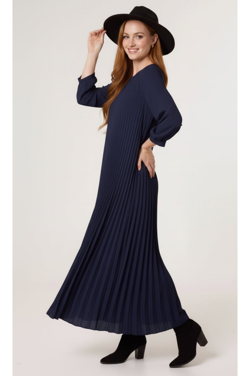 Oversized 3/4 Sleeve Pleated Maxi Dress in Navy