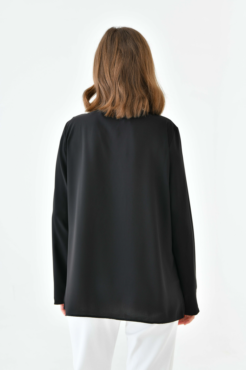 Oversized Long Sleeves Crew Neck Blouse Top with Pussy Bow Detail in Black