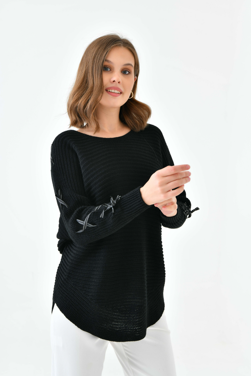 Oversized Long Sleeve Knitted Jumper with Ribbon Details in Black