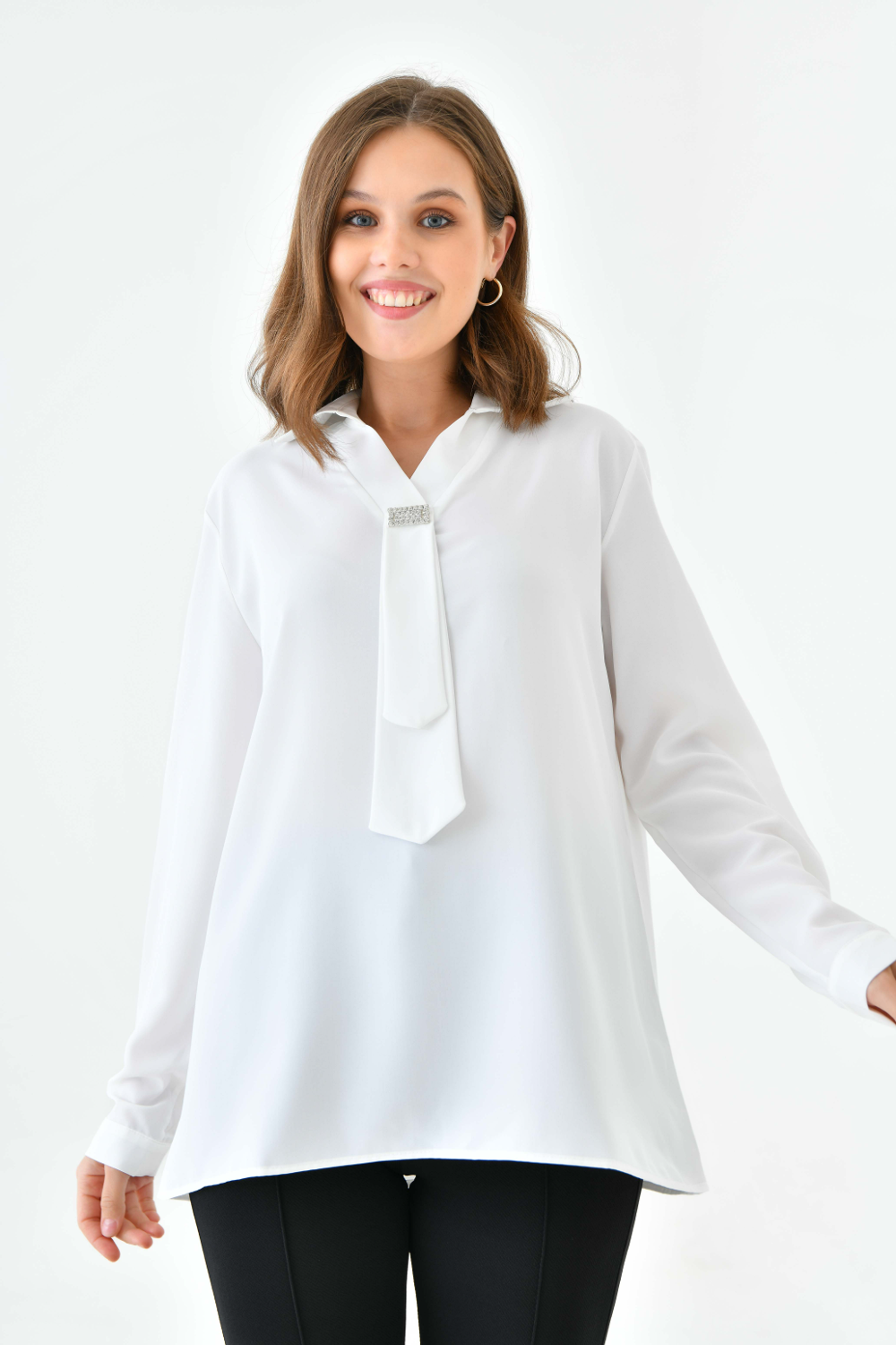 Oversized Long Sleeves Shirt Collar Blouse Top with Brooch Detail in White