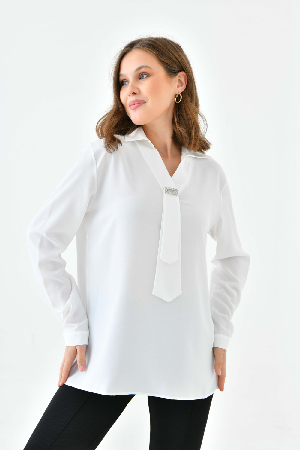 Oversized Long Sleeves Shirt Collar Blouse Top with Brooch Detail in White