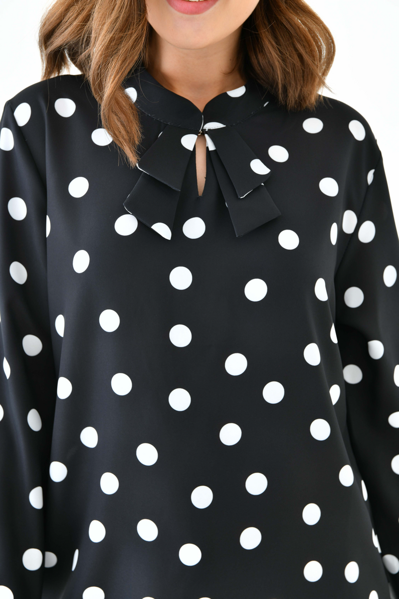 Oversized Long Sleeves Tunic Top with Collar Details in Polka Dot in Black and White