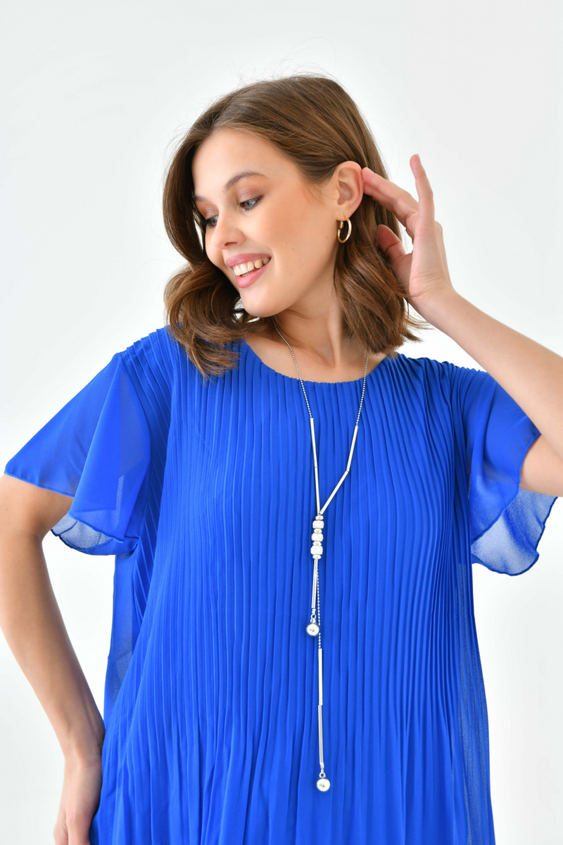 Oversized Round Neck Short Sleeve Pleated Blouse in Blue with Necklace