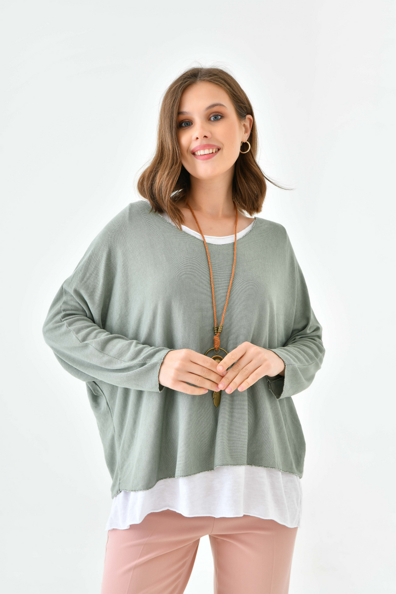 Oversized Long Sleeve Layered Blouse With Necklace in Green and White