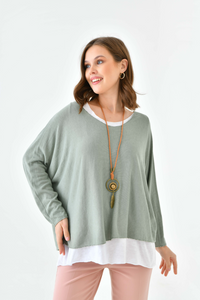 Oversized Long Sleeve Layered Blouse With Necklace in Green and White