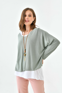 Oversized Long Sleeve Layered Blouse With Necklace in Green and White