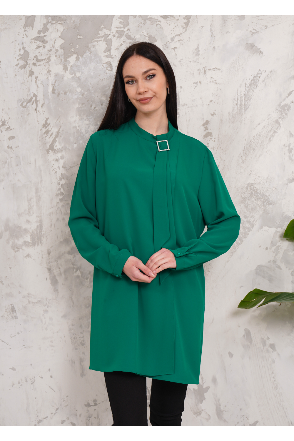 Relaxed Fit Long Sleeves Brooch Detailed Tunic in Green
