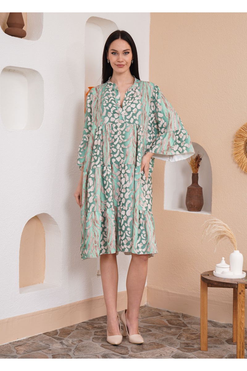 Oversized 3/4 Sleeves Leopard Printed Smock Dress in Green