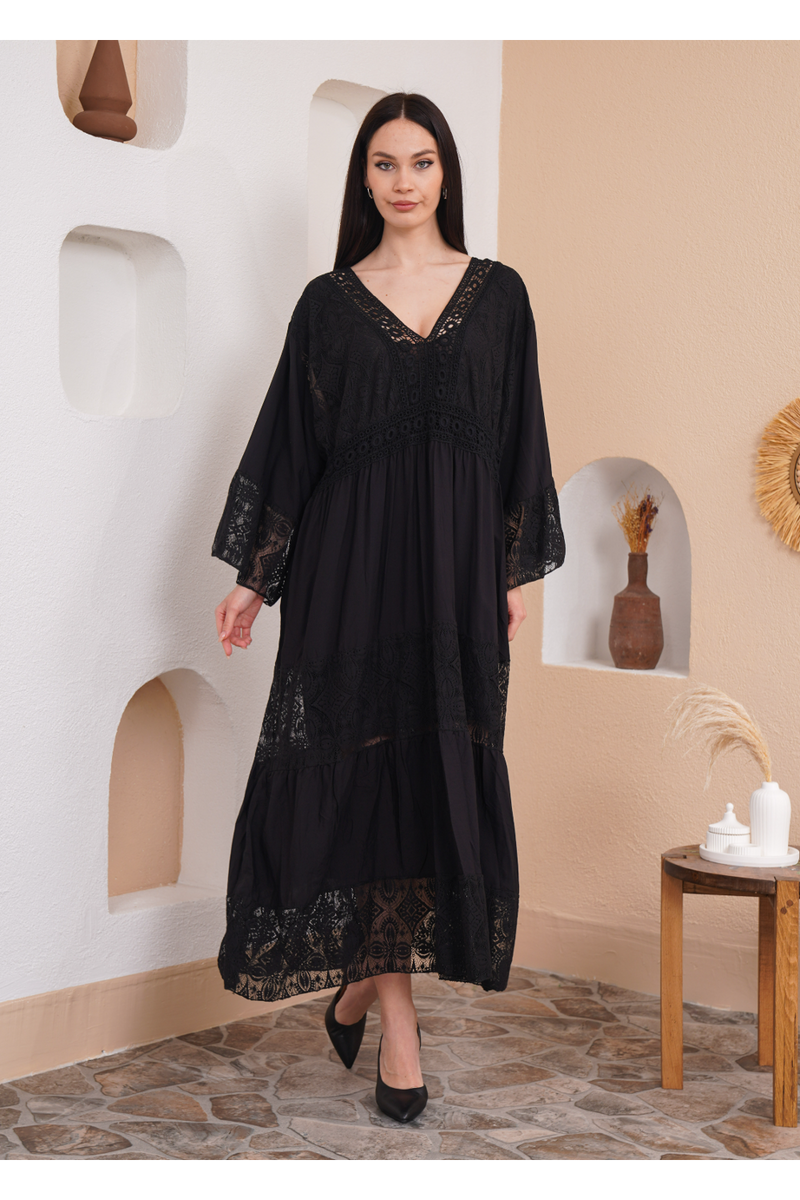 Relaxed Fit 3/4 Sleeves Lace Detailed V Neck Maxi Dress in Black