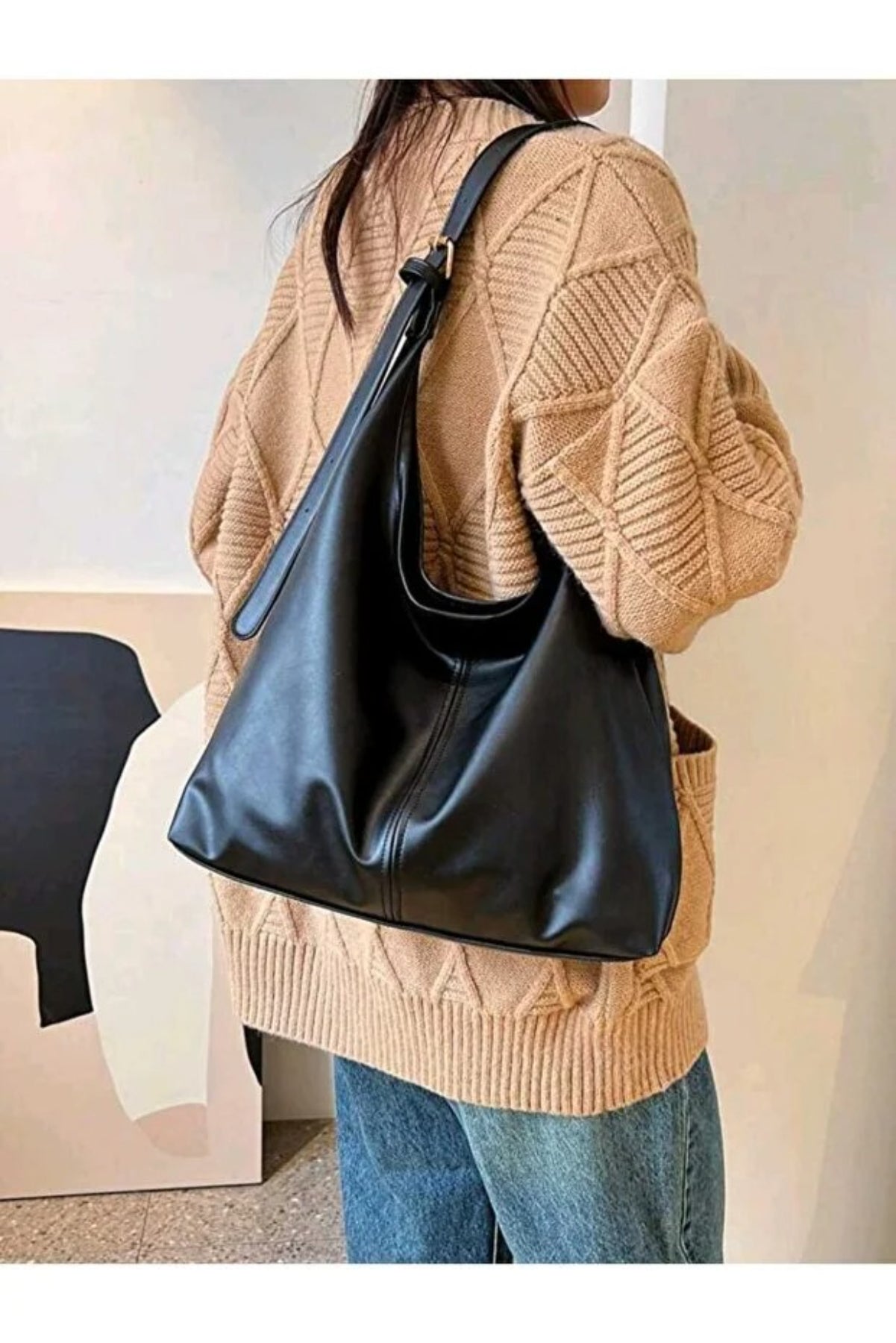 Soft Textured Shoulder Bag – Premium Craftsmanship in Smooth Vegan Leather