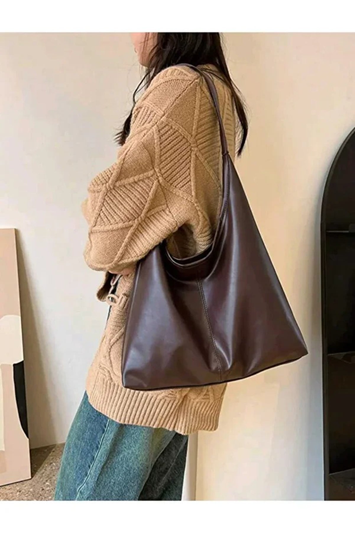 Soft Textured Shoulder Bag – Premium Craftsmanship in Smooth Vegan Leather