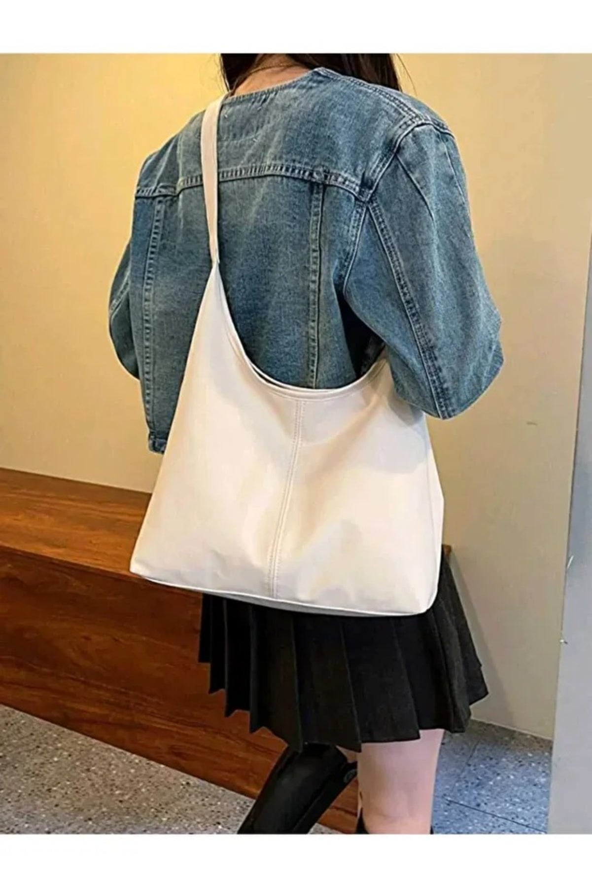 Soft Textured Shoulder Bag – Premium Craftsmanship in Smooth Vegan Leather