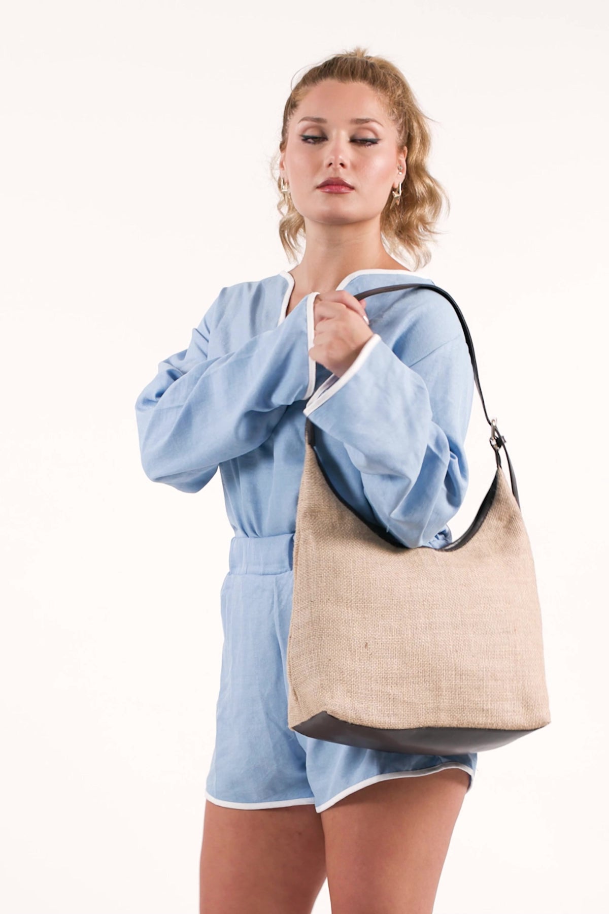 Soft Textured Shoulder Bag – Premium Craftsmanship in Smooth Vegan Leather