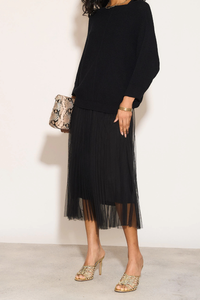 Layered Knit and Pleated Dress Set in Black