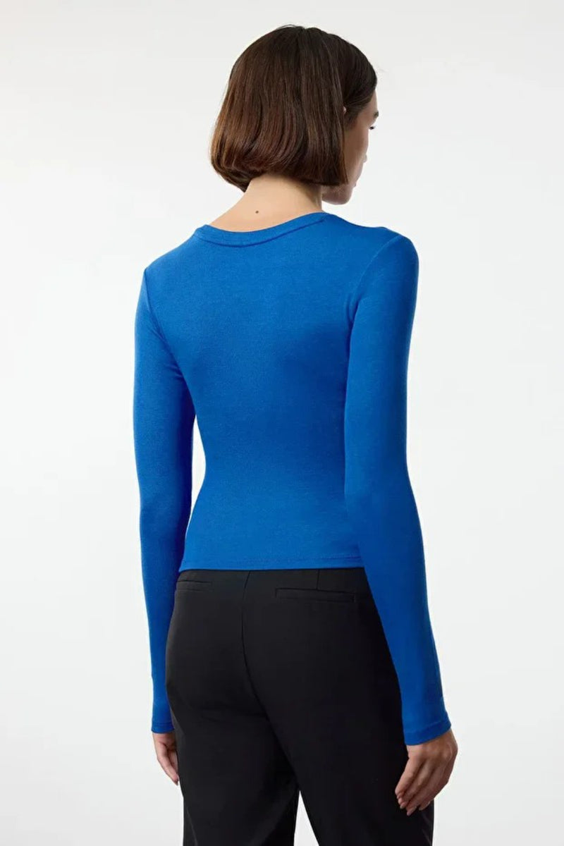 Premium Viscose Crew Neck Cropped Stretch Knit Blouse