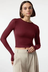Premium Viscose Crew Neck Cropped Stretch Knit Blouse