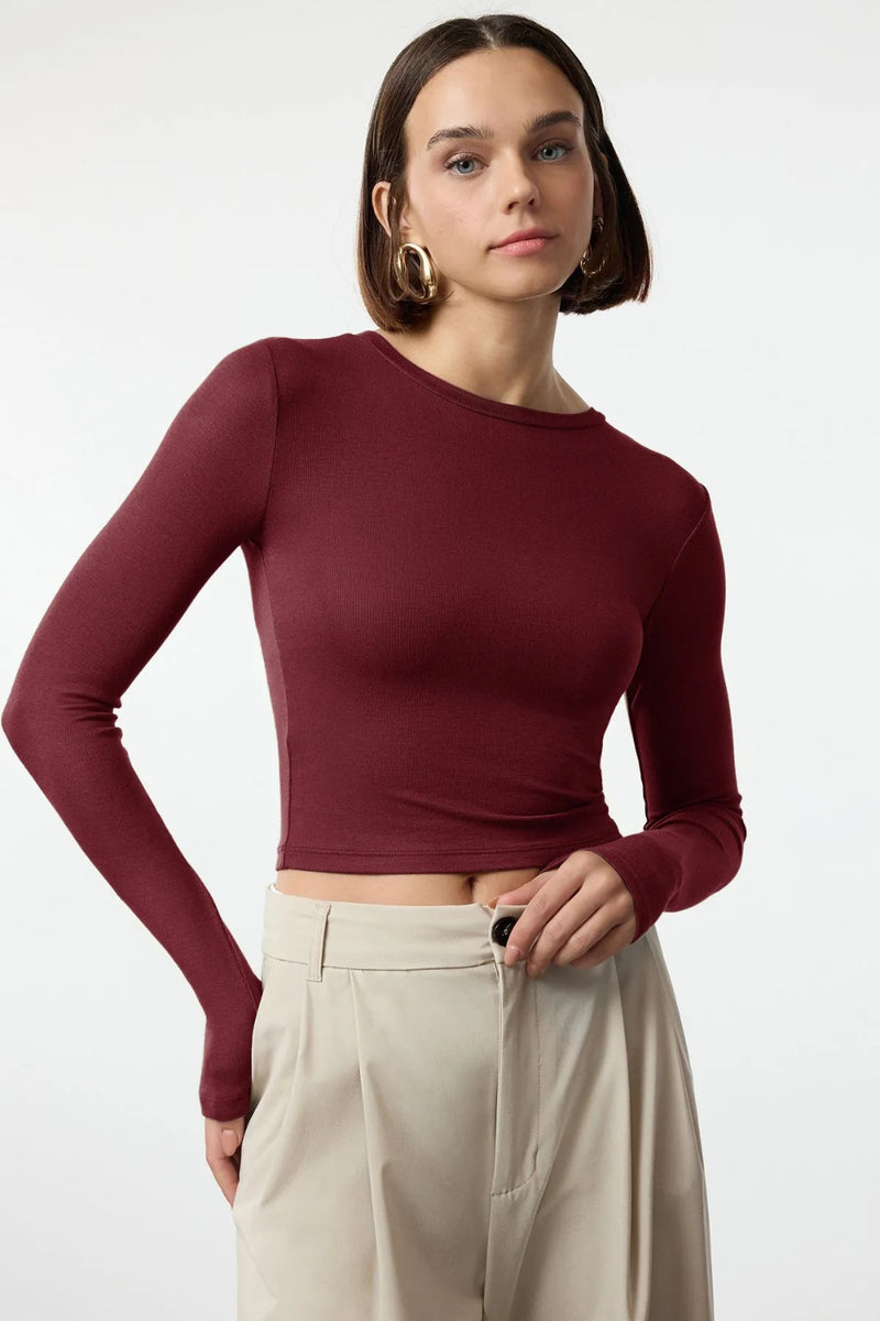 Premium Viscose Crew Neck Cropped Stretch Knit Blouse