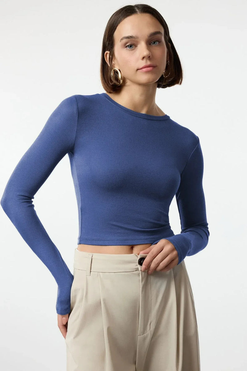 Premium Viscose Crew Neck Cropped Stretch Knit Blouse