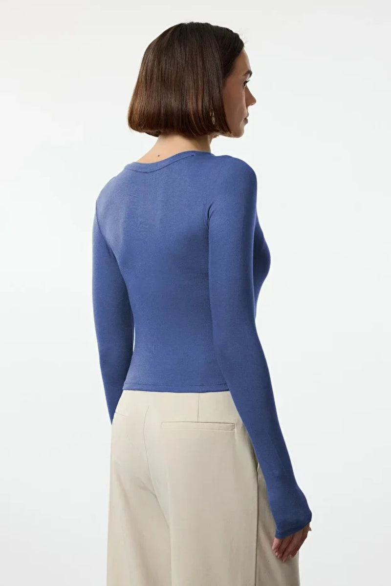 Premium Viscose Crew Neck Cropped Stretch Knit Blouse