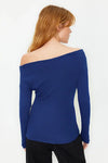 Plain Premium Soft Fabric Fitted Knit Blouse with Boat Neck