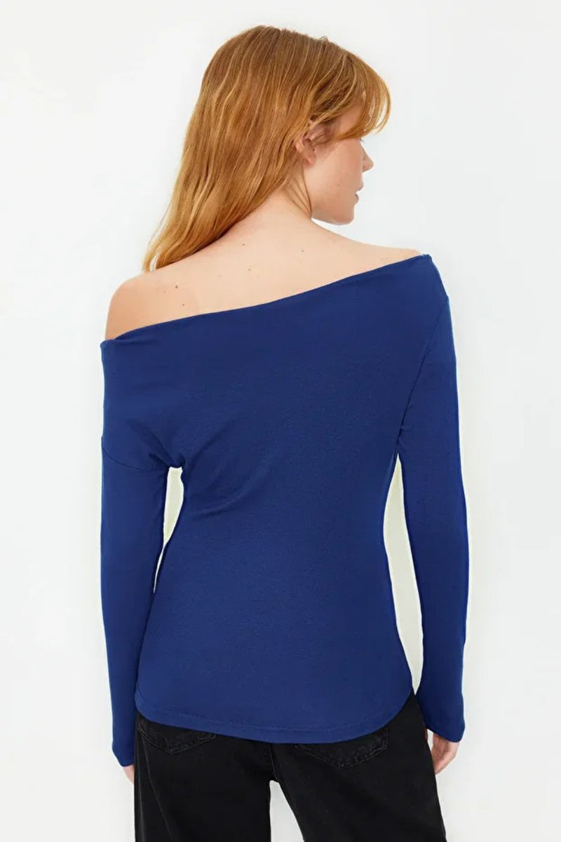 Plain Premium Soft Fabric Fitted Knit Blouse with Boat Neck
