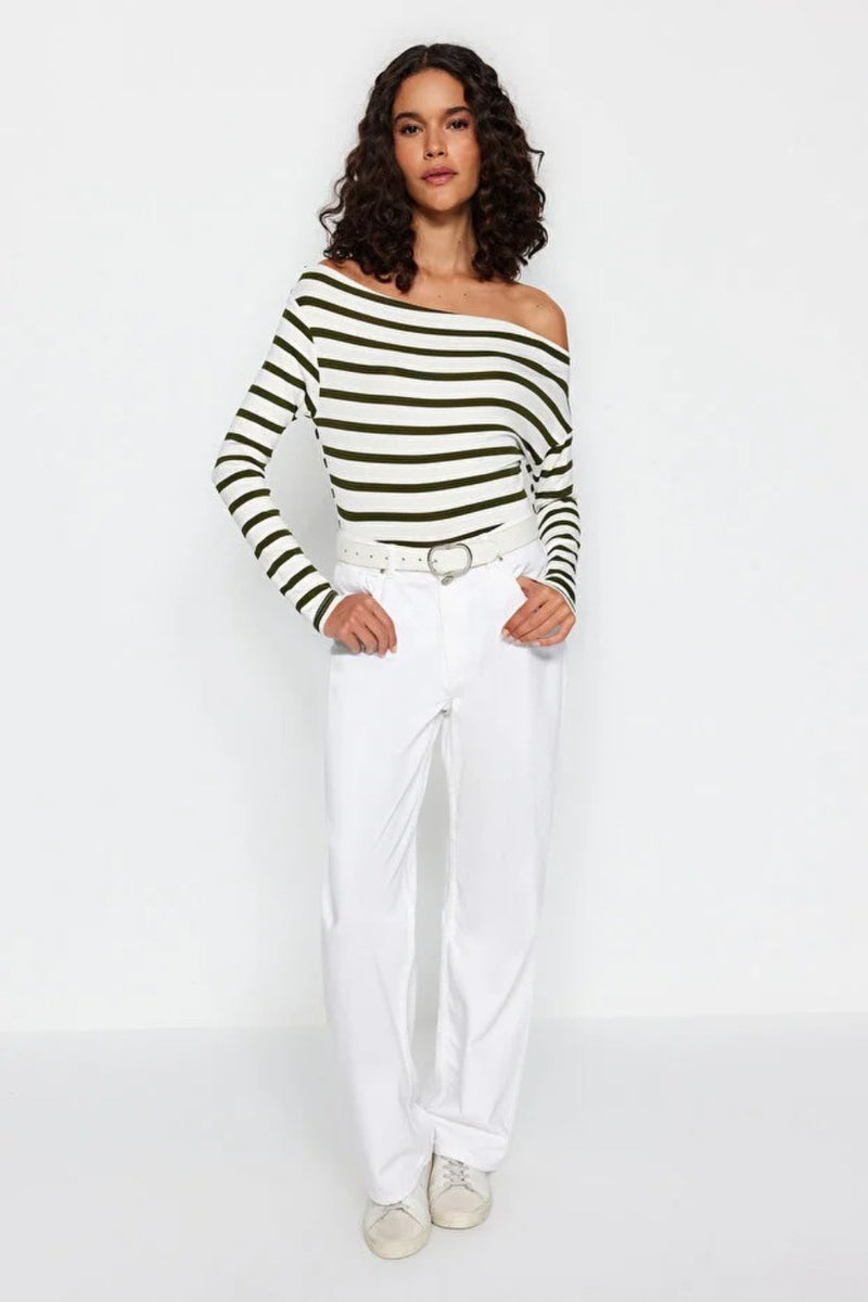 Plain Premium Soft Fabric Fitted Knit Blouse with Boat Neck