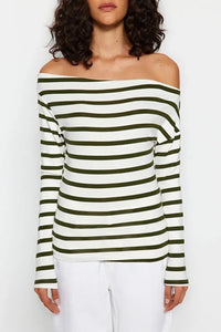 Plain Premium Soft Fabric Fitted Knit Blouse with Boat Neck
