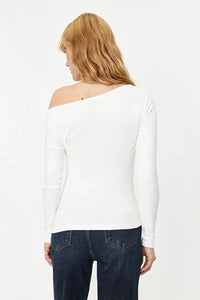 Plain Premium Soft Fabric Fitted Knit Blouse with Boat Neck