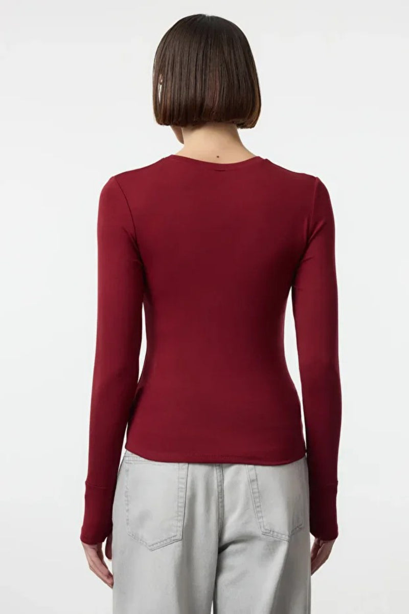 Viscose Soft Fabric Stretch Knit Blouse with Thumbhole Detail