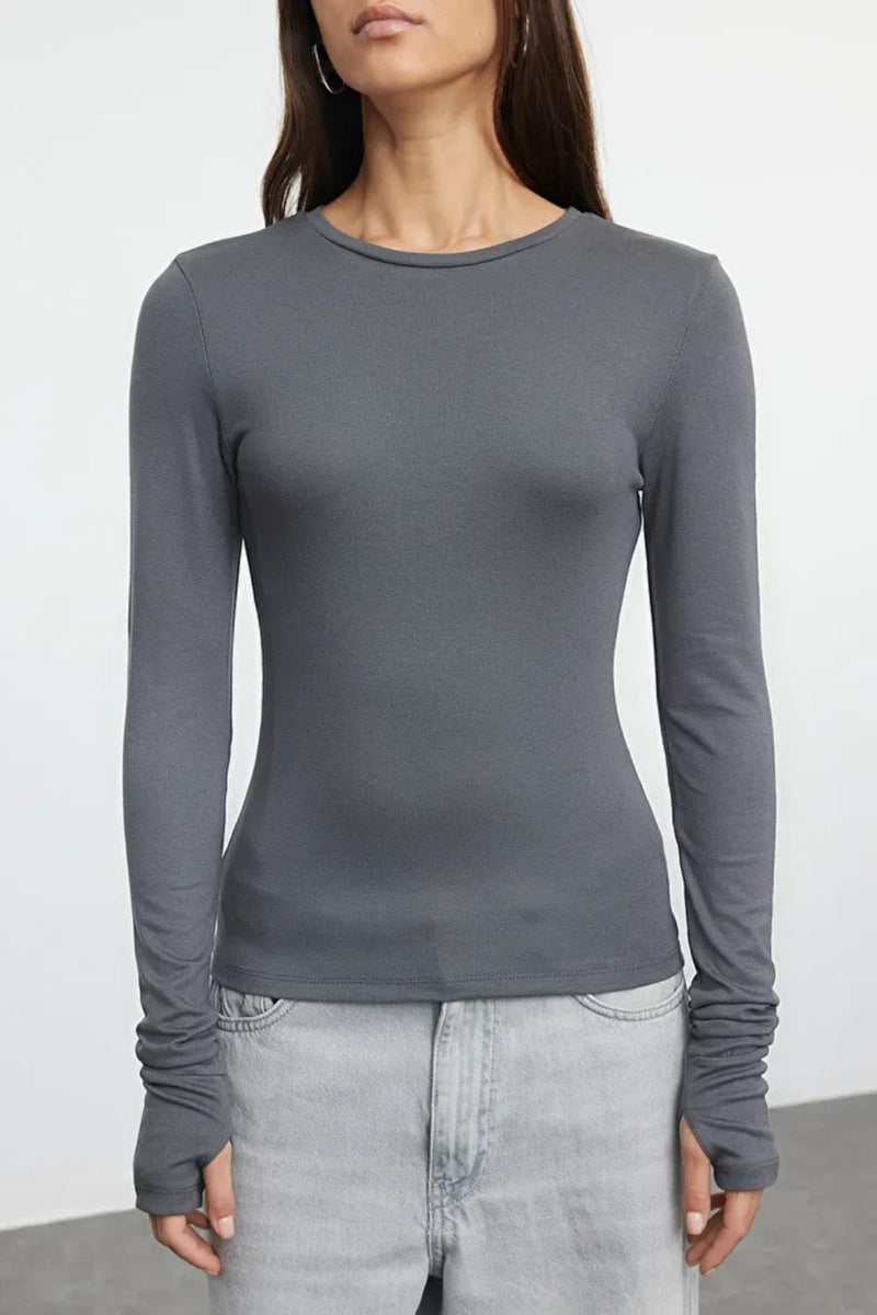 Viscose Soft Fabric Stretch Knit Blouse with Thumbhole Detail