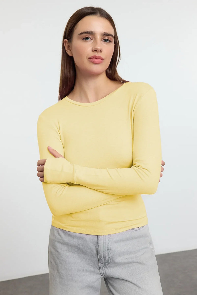 Viscose Soft Fabric Stretch Knit Blouse with Thumbhole Detail