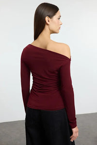 Draped/Gathered Detail Long-Sleeve Stretch Knit Fitted Blouse