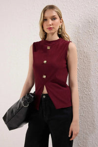 Crew Neck Knit Vest Blouse with Decorative Button Detail – Regular Length