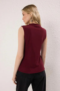 Crew Neck Knit Vest Blouse with Decorative Button Detail – Regular Length