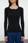 Mélange Ribbed Stretch Knit Blouse with Snap Buttons – Fitted