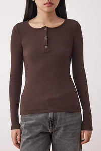 Mélange Ribbed Stretch Knit Blouse with Snap Buttons – Fitted