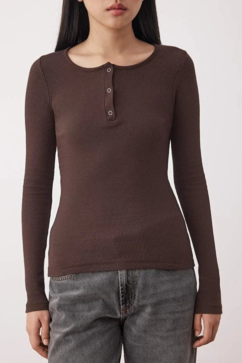 Mélange Ribbed Stretch Knit Blouse with Snap Buttons – Fitted