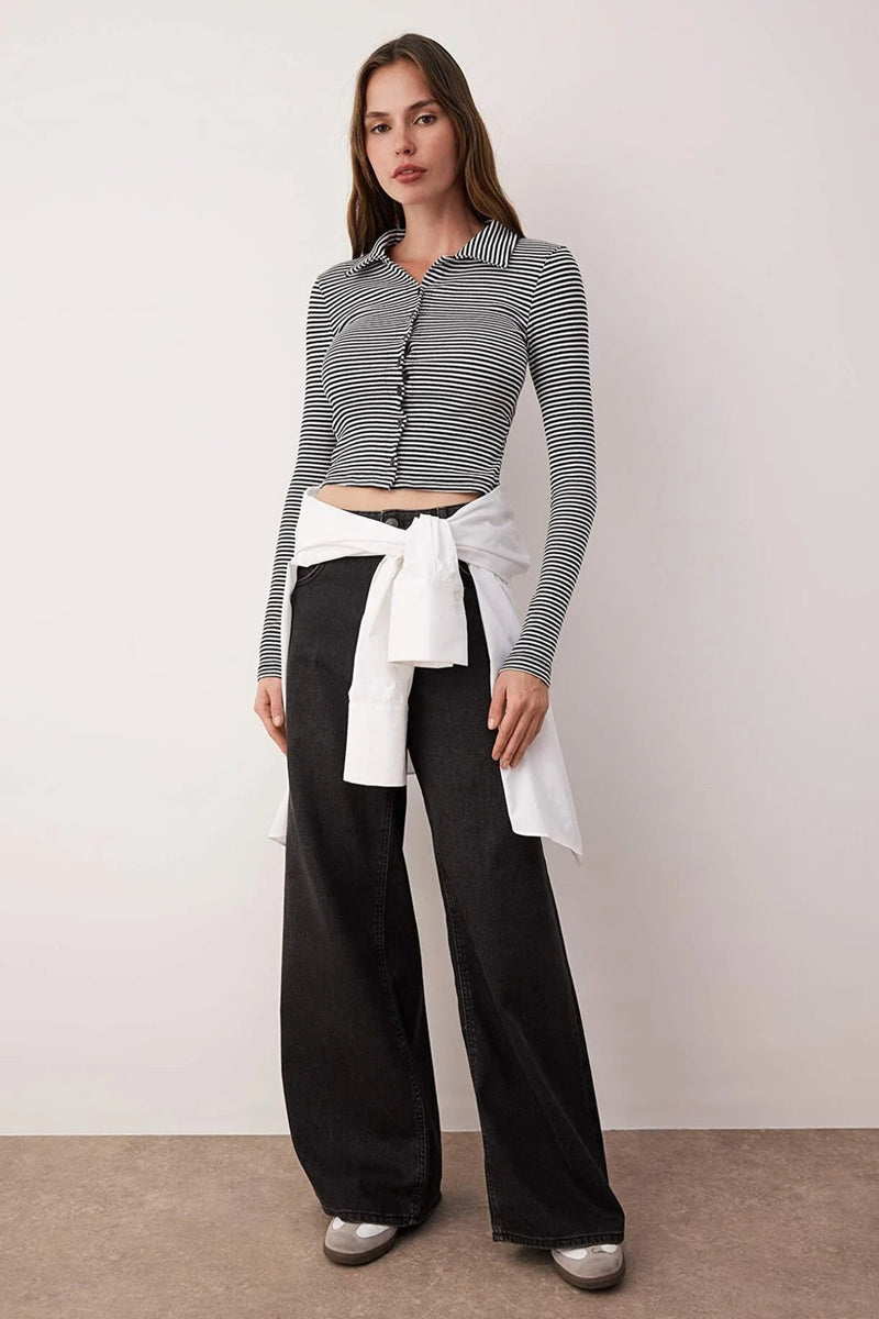 Button-Detail Bodycon Ribbed Stretch Knit Crop Polo Top
