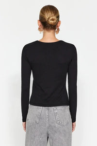 Single-Slit Detail Cotton Ruched Crew Neck Knit Blouse